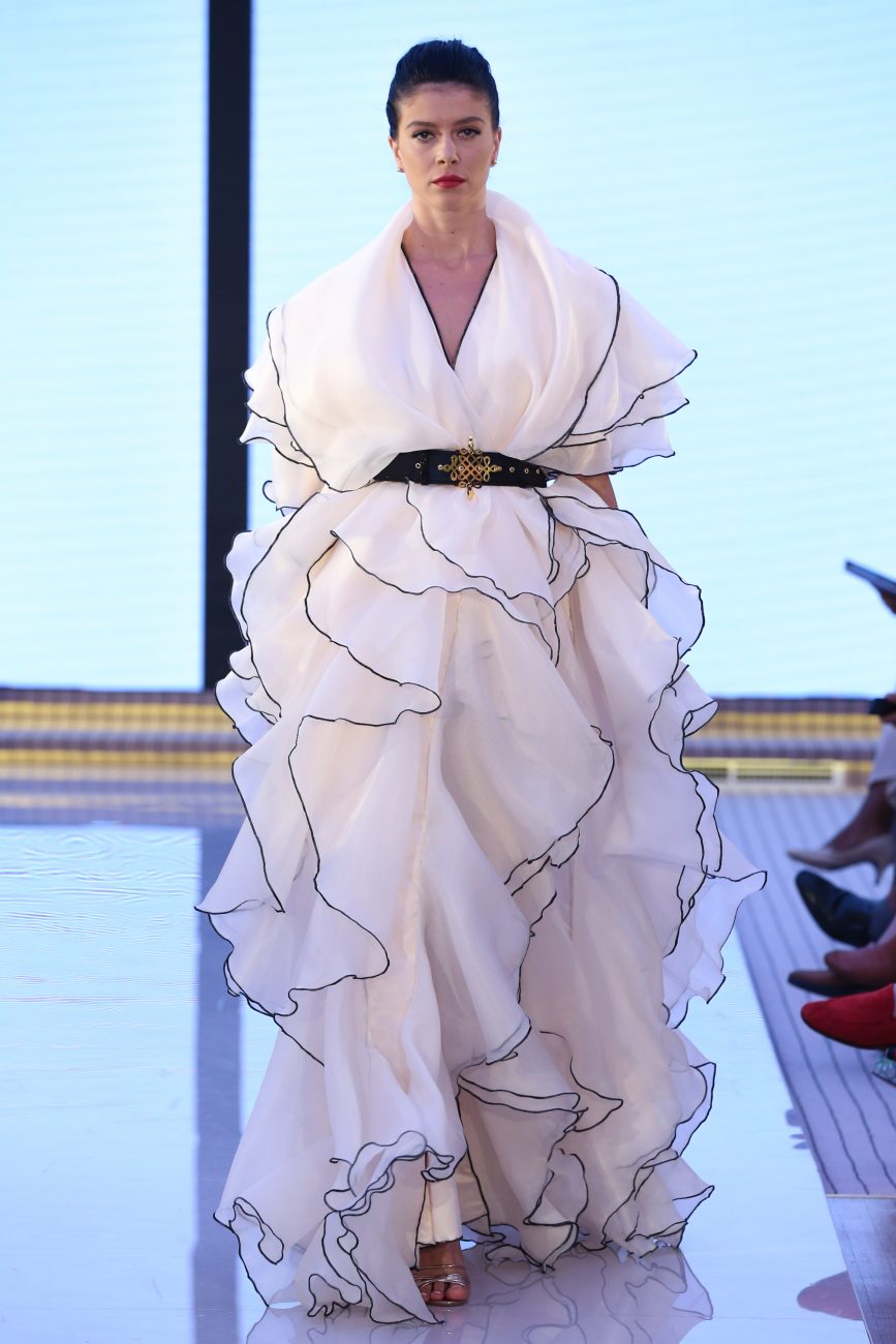 Aram Designs
Ready Couture Fall Winter 2018 Collection
Dubai Fashion Week