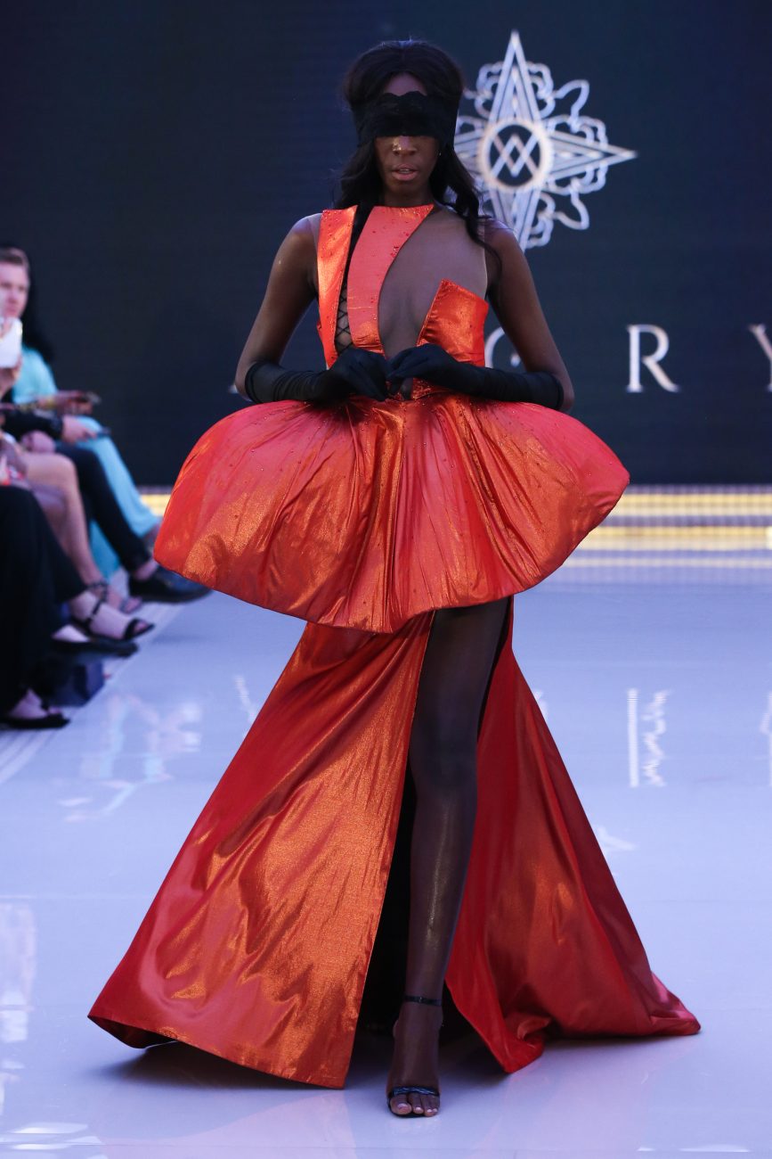 Asory House
Resort 2018 Collection
Dubai Fashion Week