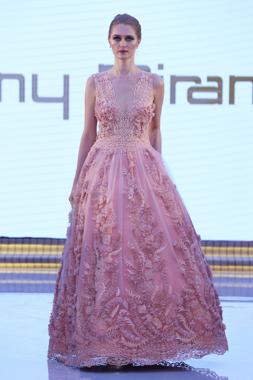 Tony Miranda
Resort Fall Winter 2018 Collection
Dubai Fashion Week