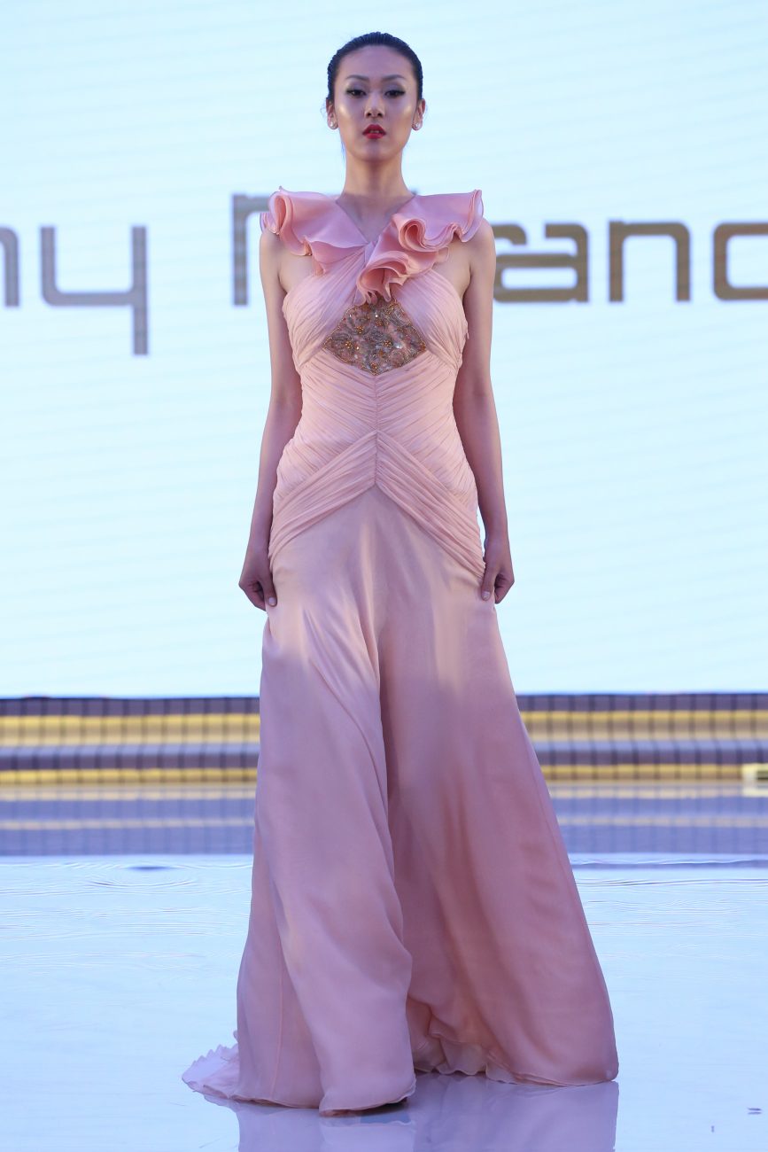 Tony Miranda
Resort Fall Winter 2018 Collection
Dubai Fashion Week