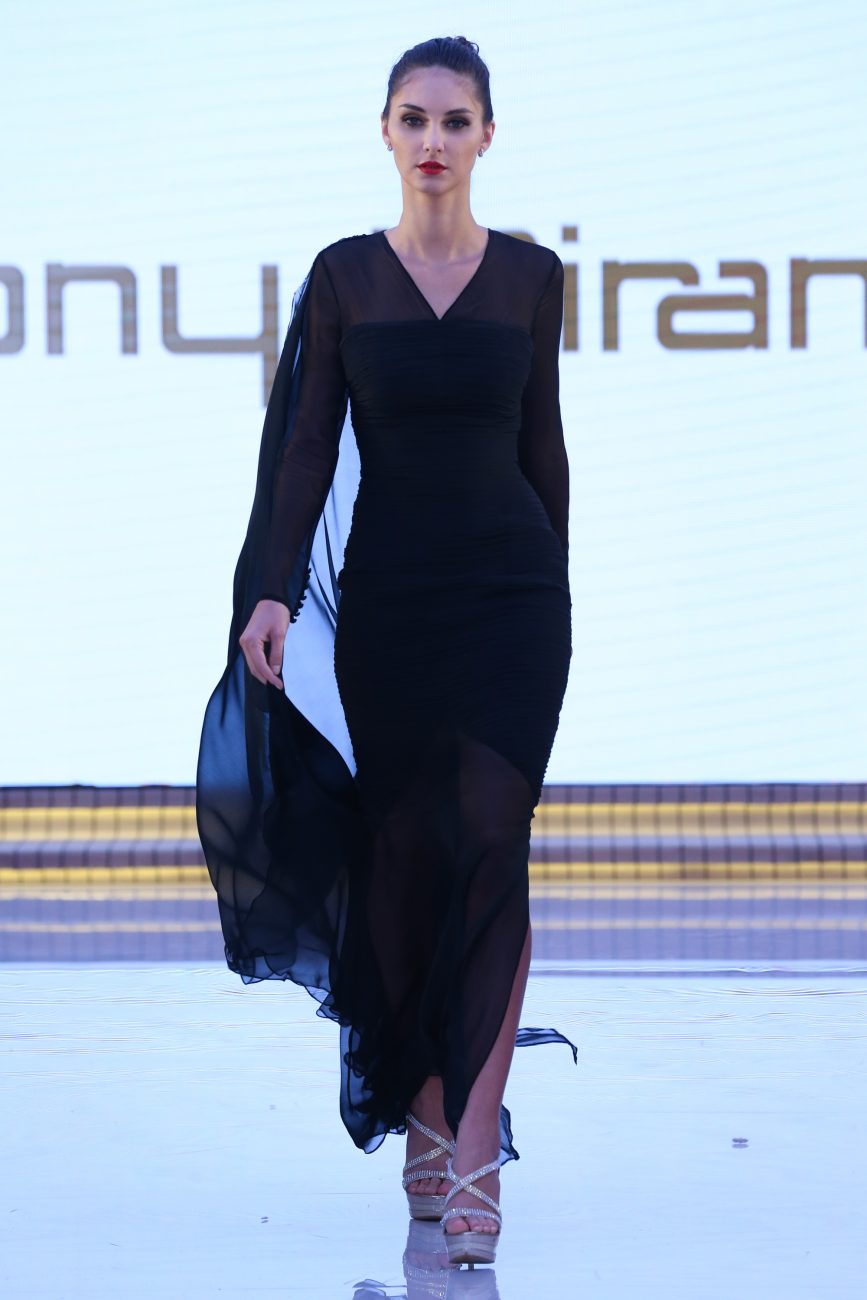 Tony Miranda
Resort Fall Winter 2018 Collection
Dubai Fashion Week