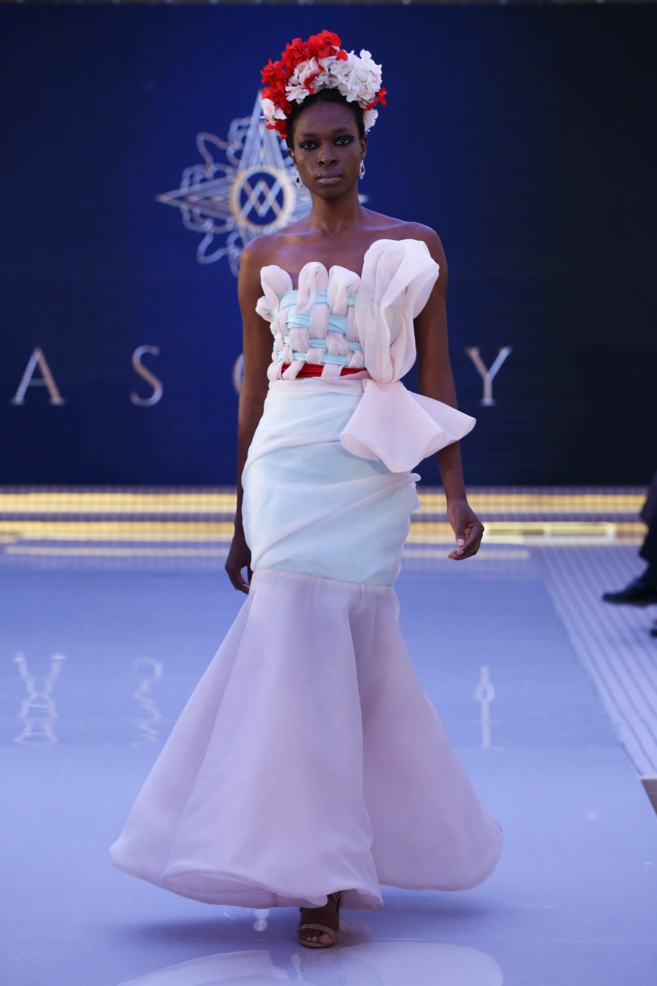 Asory House
Resort 2018 Collection
Dubai Fashion Week