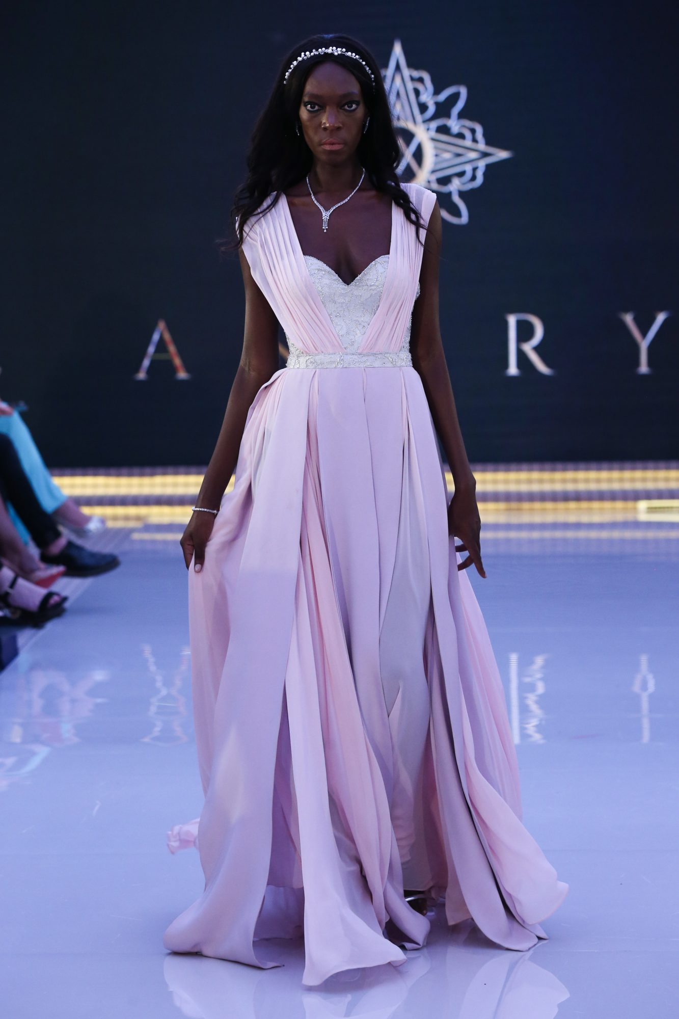 Asory House
Resort 2018 Collection
Dubai Fashion Week
