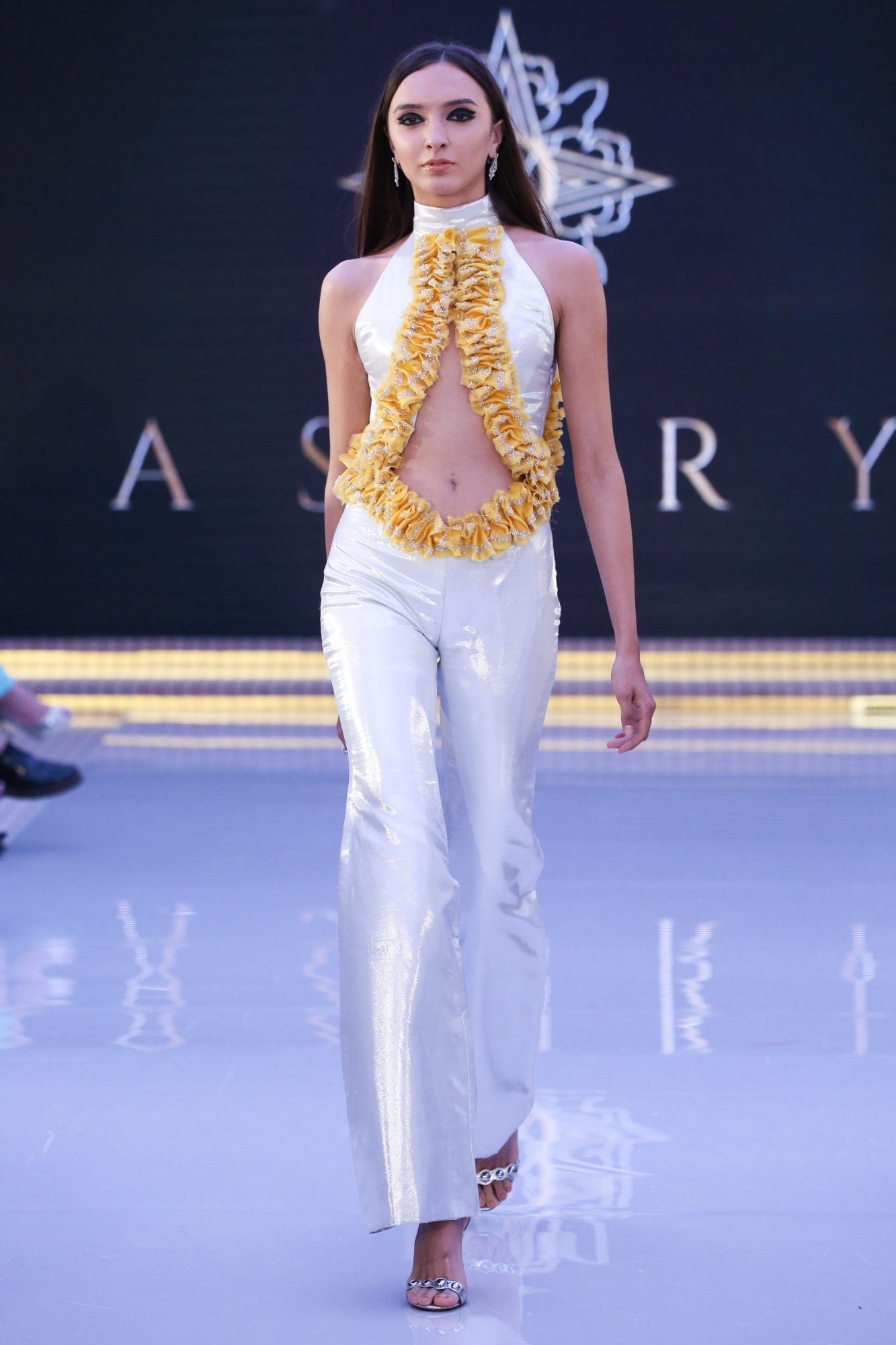 Asory House
Resort 2018 Collection
Dubai Fashion Week