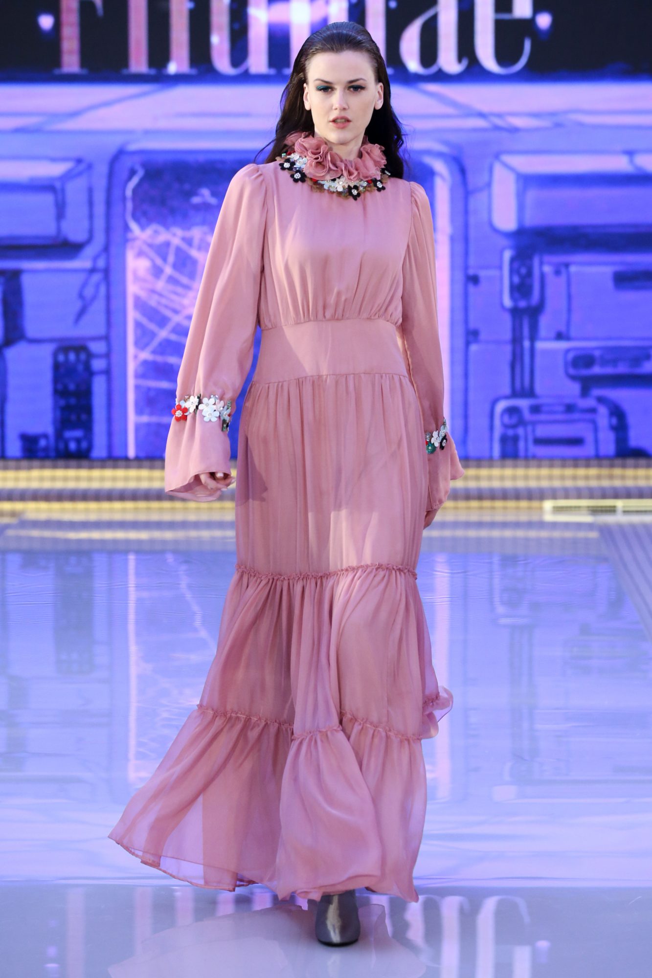 Fllumae
Ready Couture Fall Winter 2018 Collection
Dubai Fashion Week