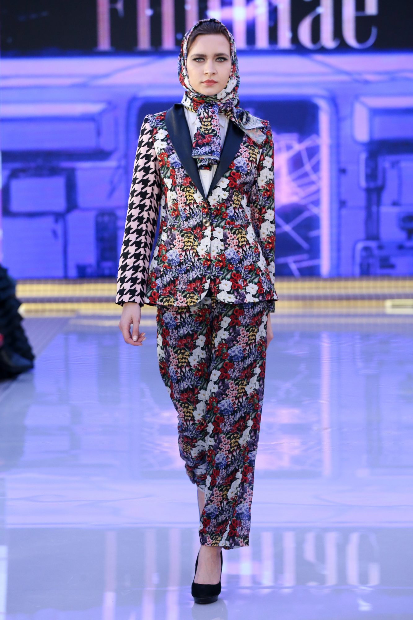 Fllumae
Ready Couture Fall Winter 2018 Collection
Dubai Fashion Week