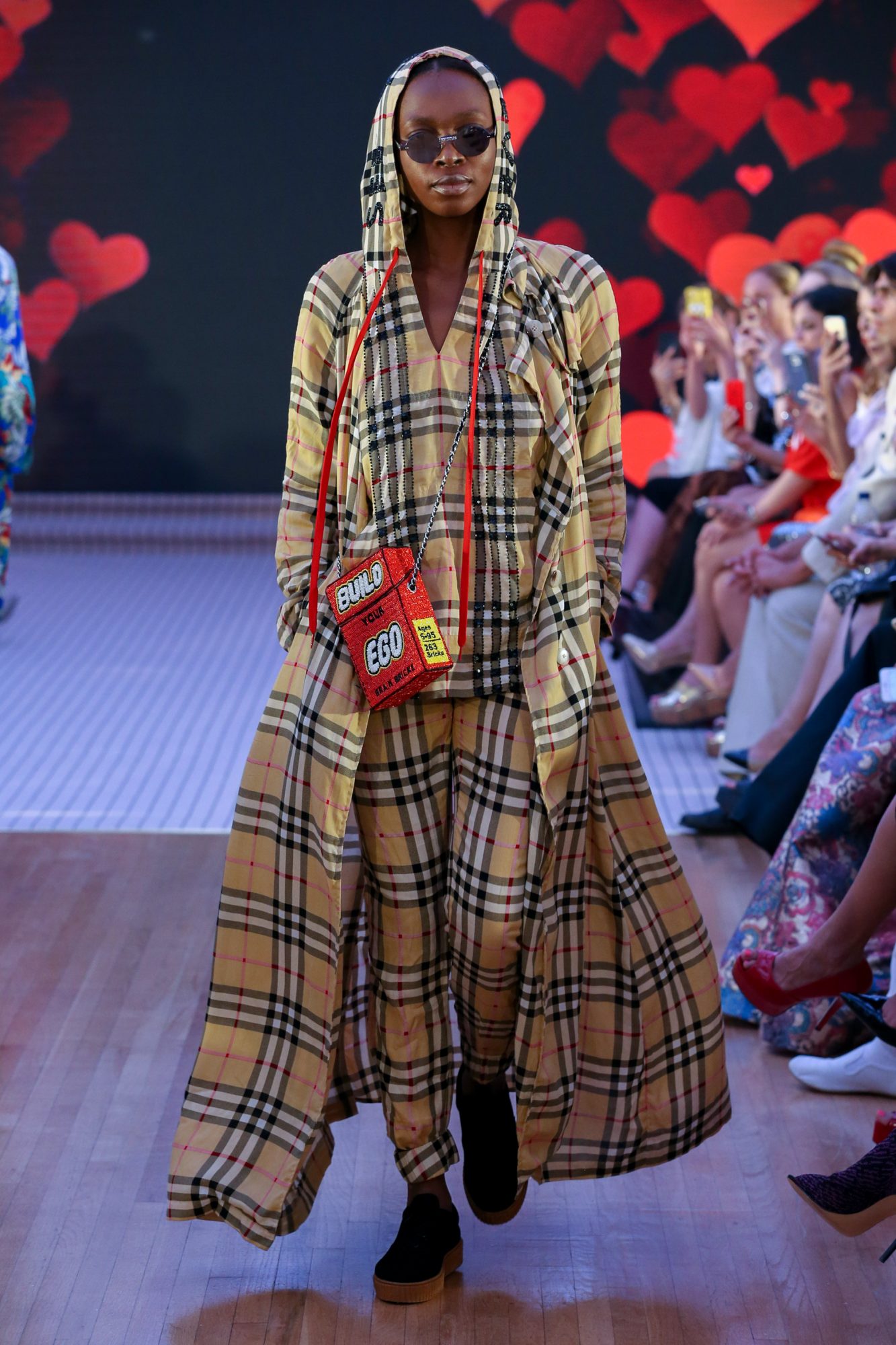 House Of Muamua
Resort Fall Winter 2018 Collection
Dubai Fashion Week