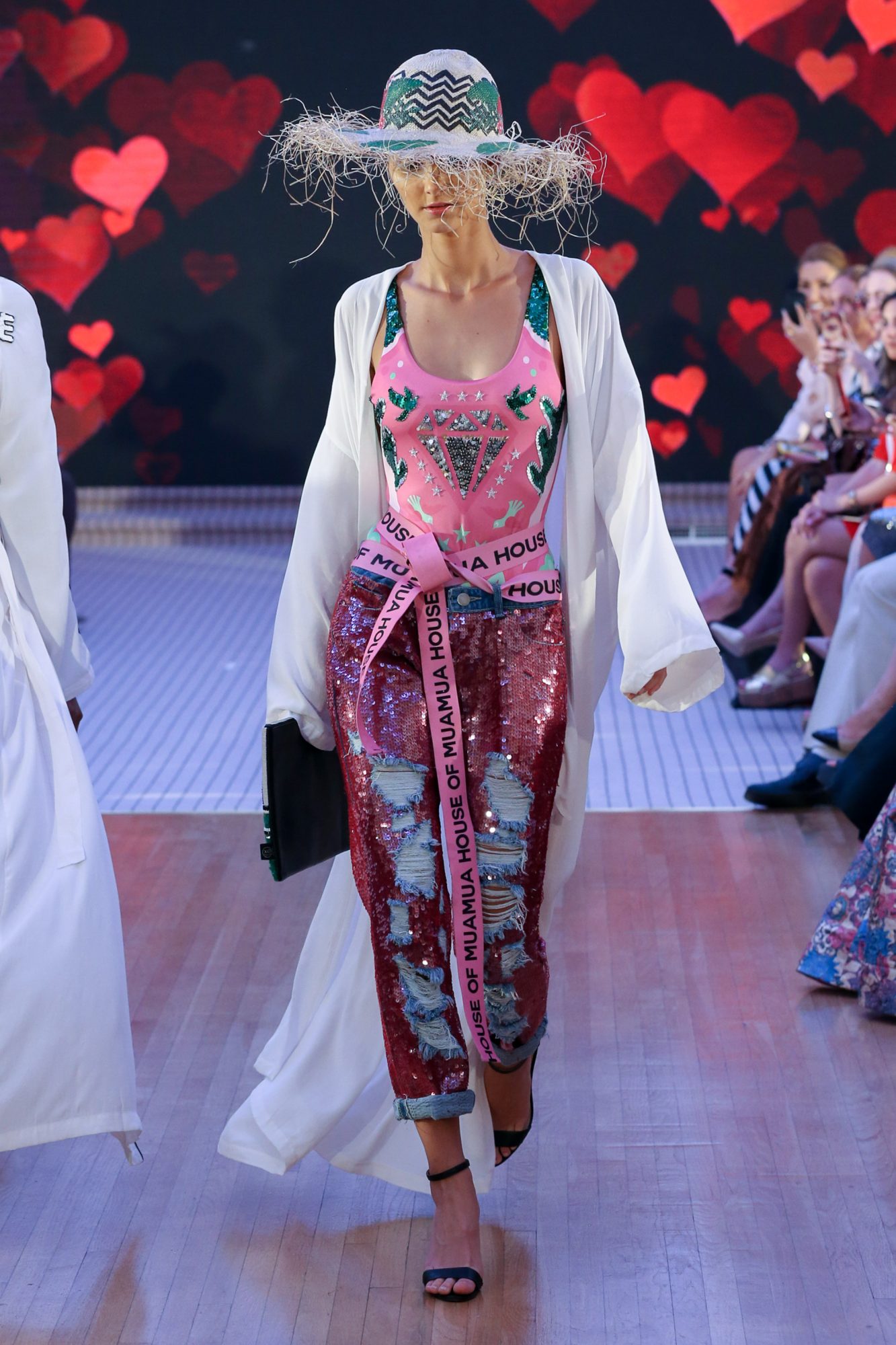 House Of Muamua
Resort Fall Winter 2018 Collection
Dubai Fashion Week