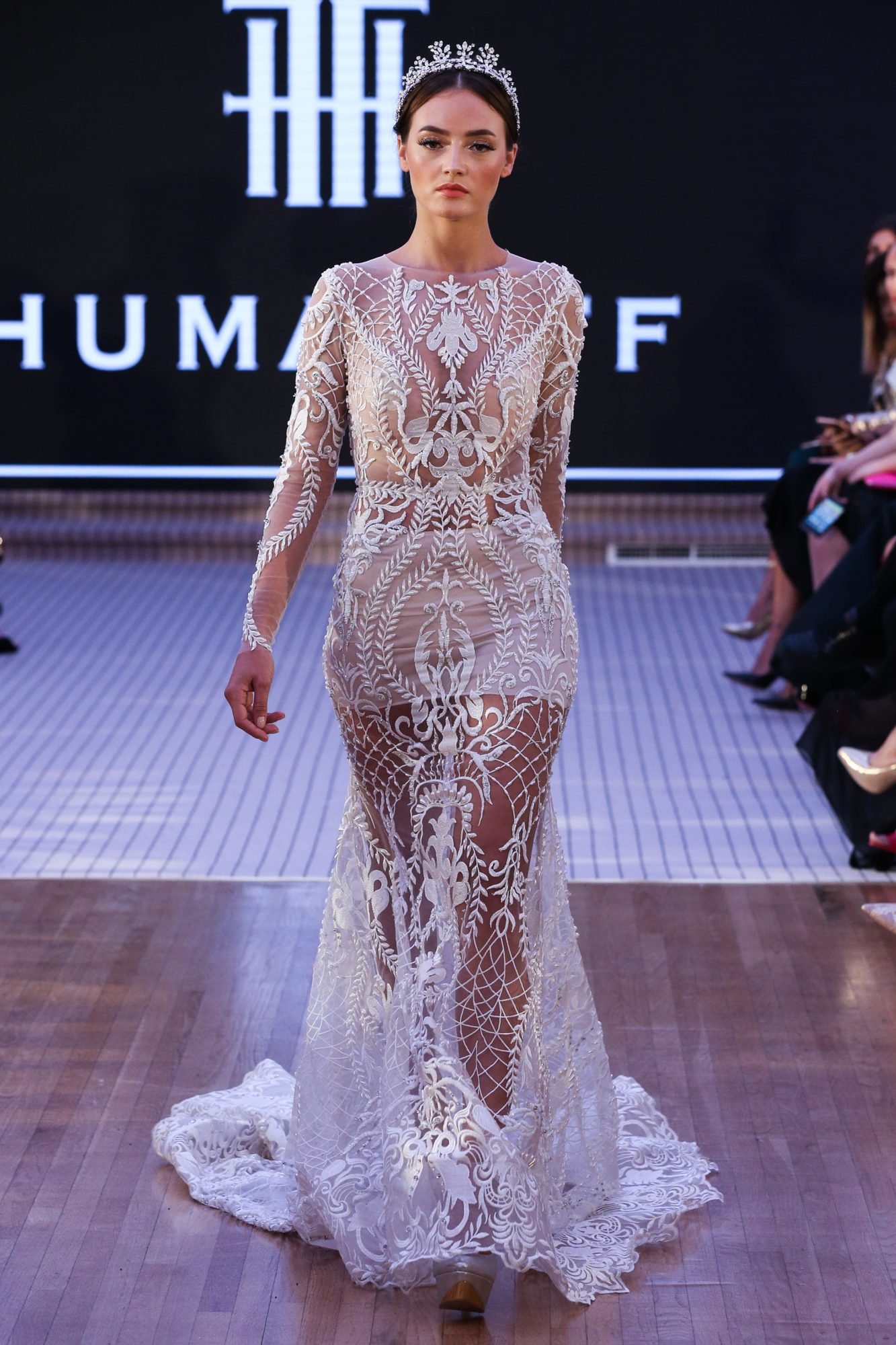 Humariff
Resort Fall Winter 2018 Collection
Dubai Fashion Week