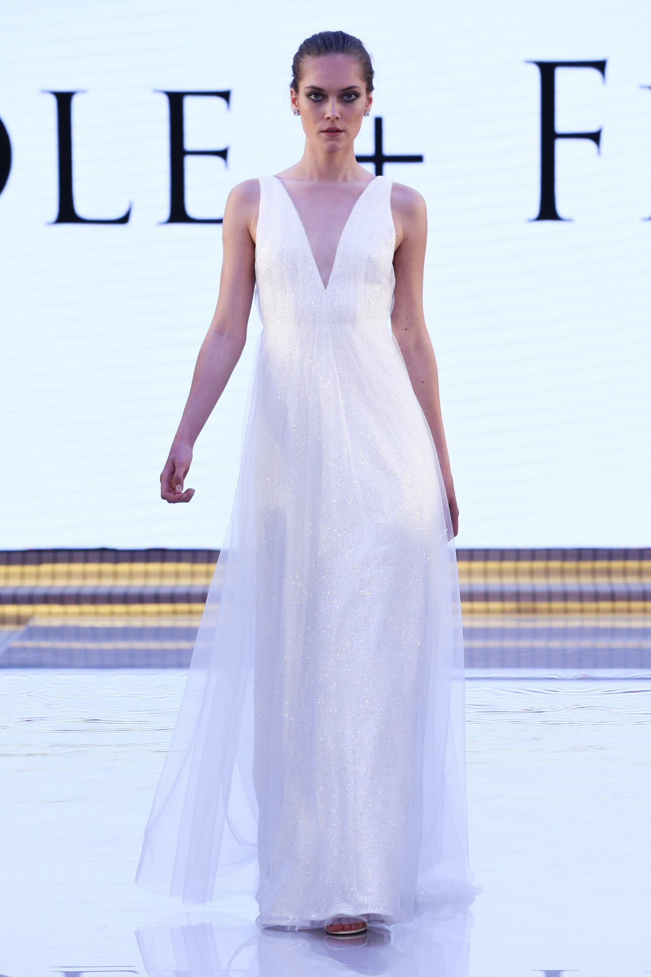 Nicole Felicia
Resort Fall Winter 2018 Collection
Dubai Fashion Week