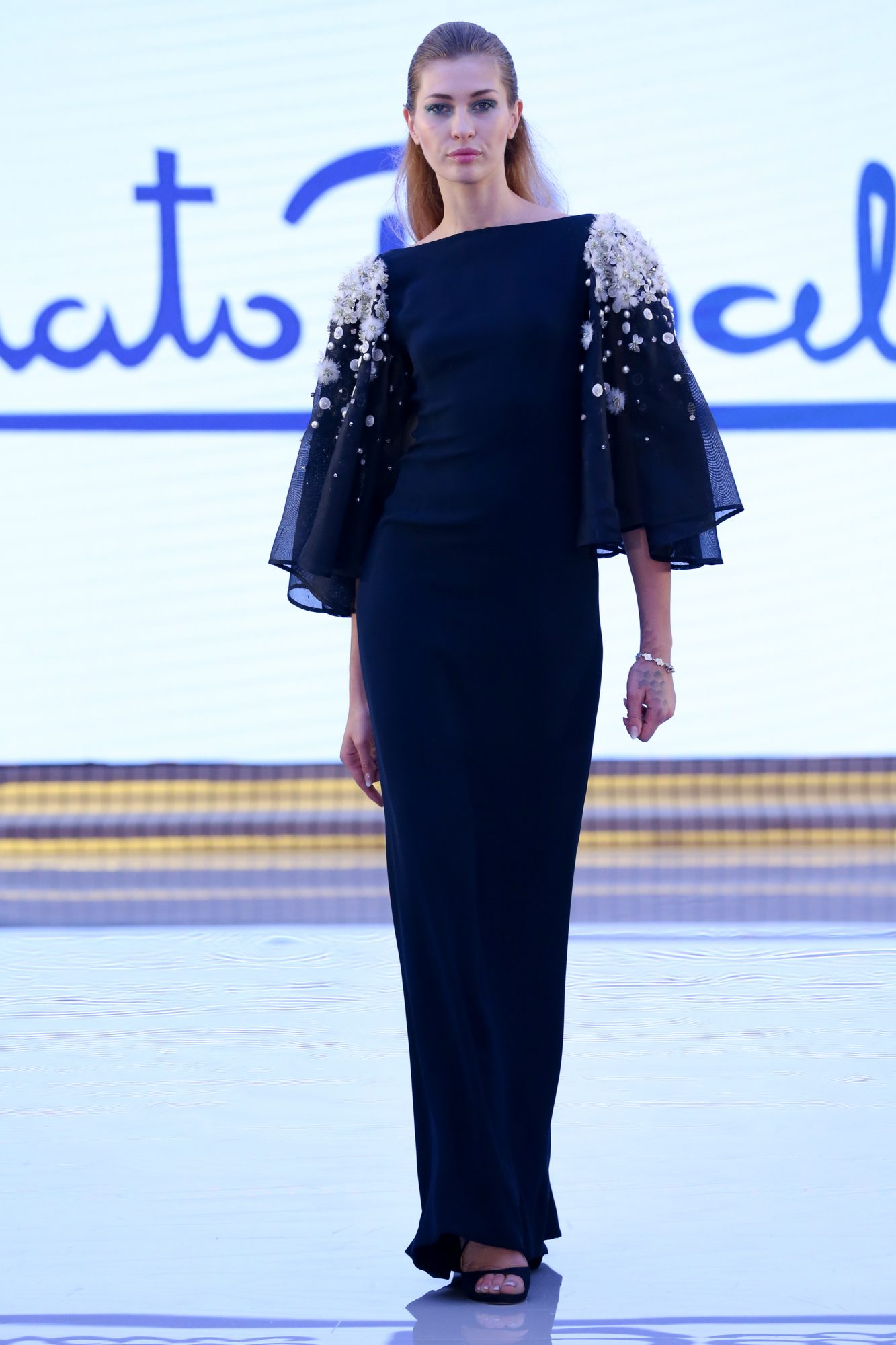 Renato Balestra
Resort Fall Winter 2018 Collection
Dubai Fashion Week