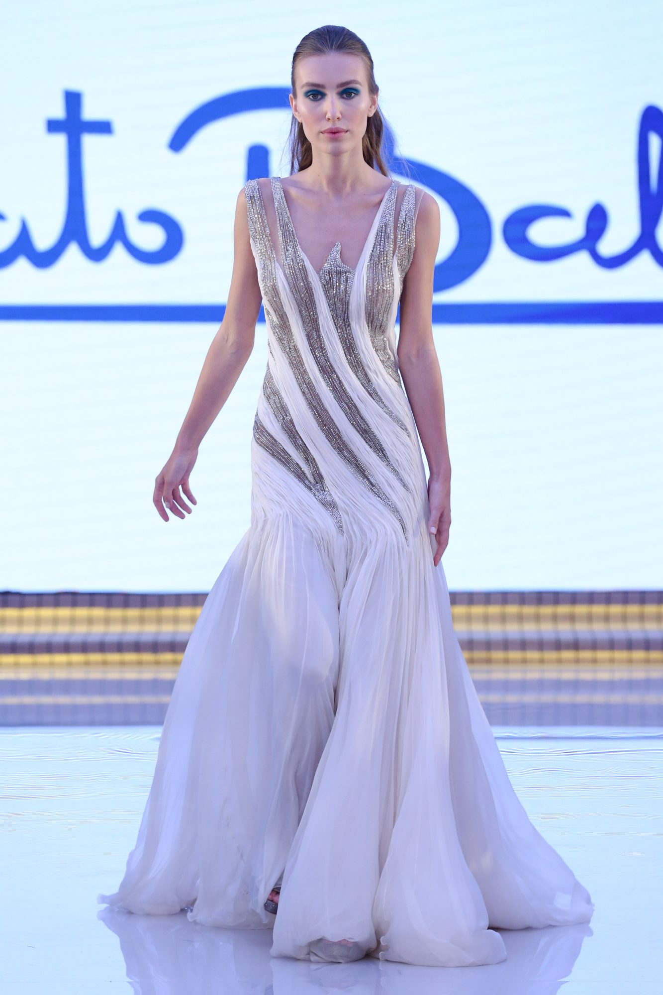 Renato Balestra
Resort Fall Winter 2018 Collection
Dubai Fashion Week