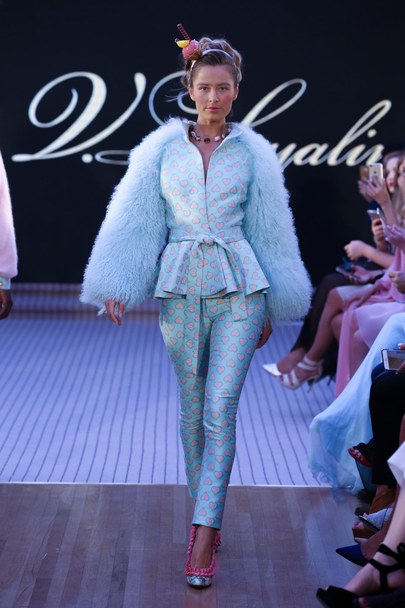 Tatiana V.Lyalina
Resort Fall Winter 2018 Collection
Dubai Fashion Week