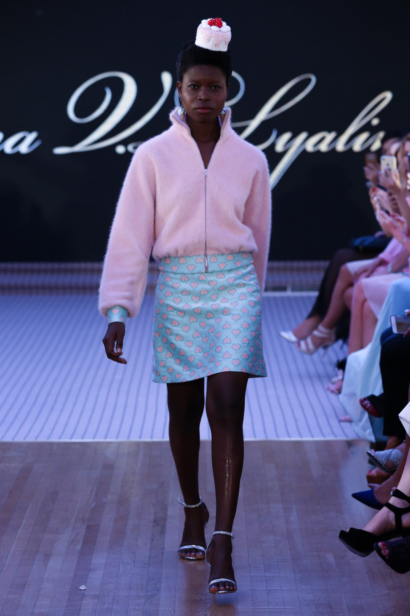 Tatiana V.Lyalina
Resort Fall Winter 2018 Collection
Dubai Fashion Week