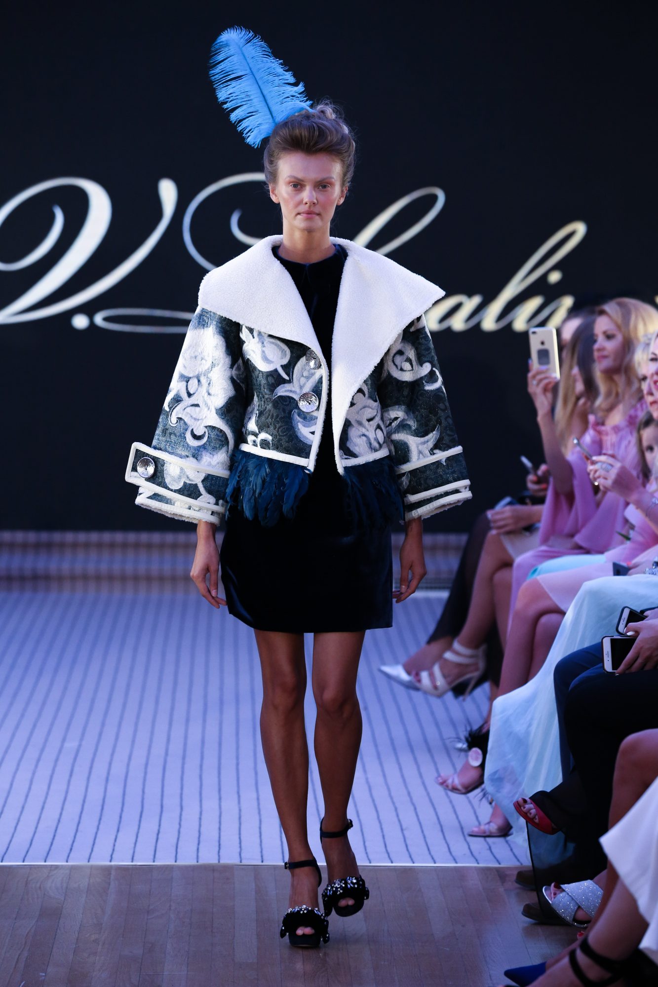 Tatiana V.Lyalina
Resort Fall Winter 2018 Collection
Dubai Fashion Week