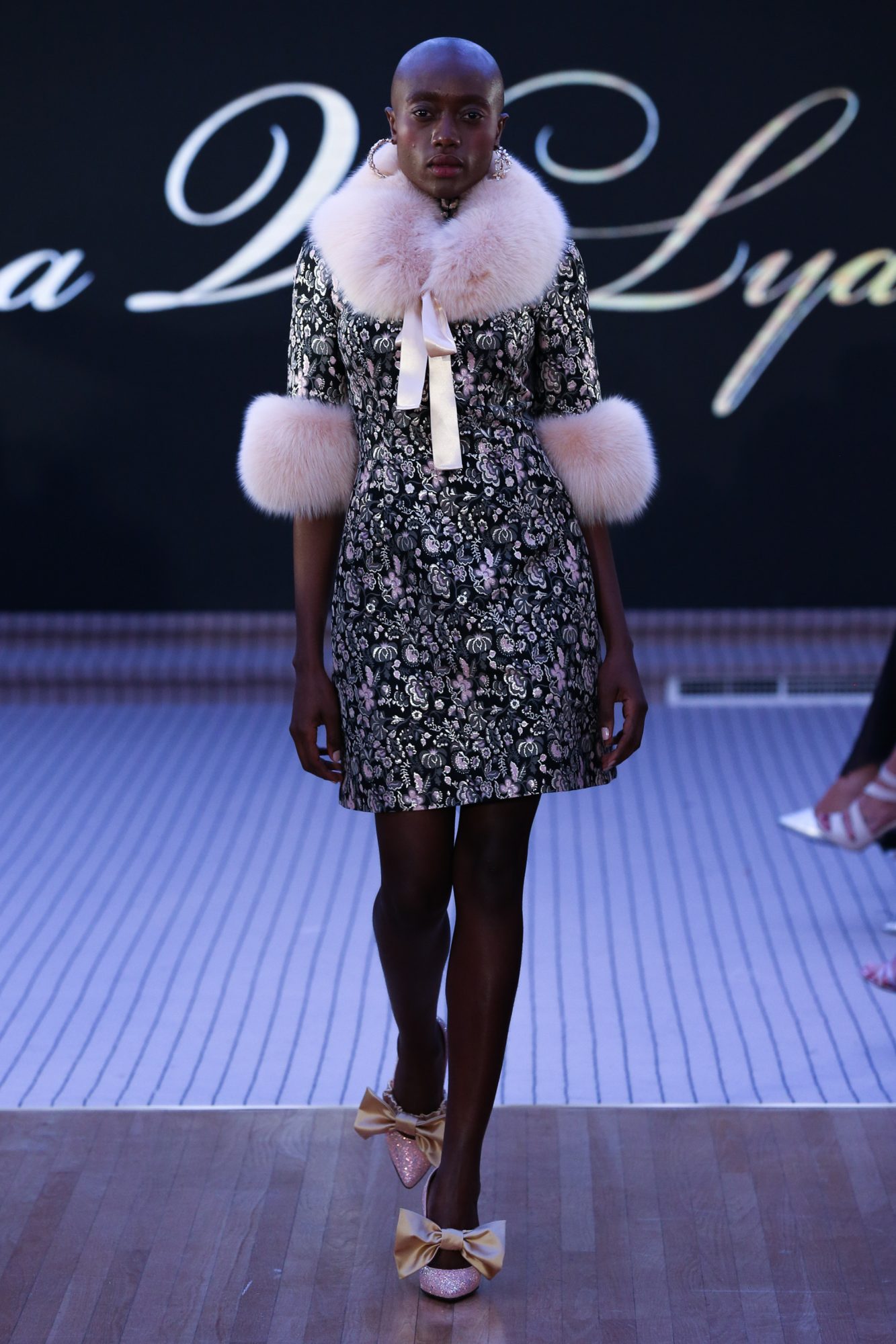 Tatiana V.Lyalina
Resort Fall Winter 2018 Collection
Dubai Fashion Week