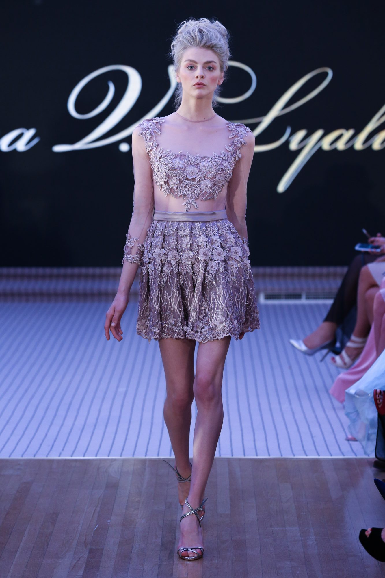 Tatiana V.Lyalina
Resort Fall Winter 2018 Collection
Dubai Fashion Week